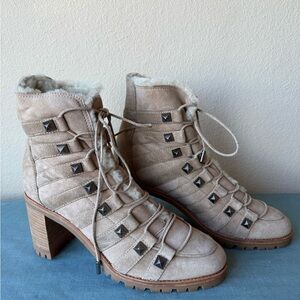 Christian Louboutin Chaletta Shearling Boots sz 39